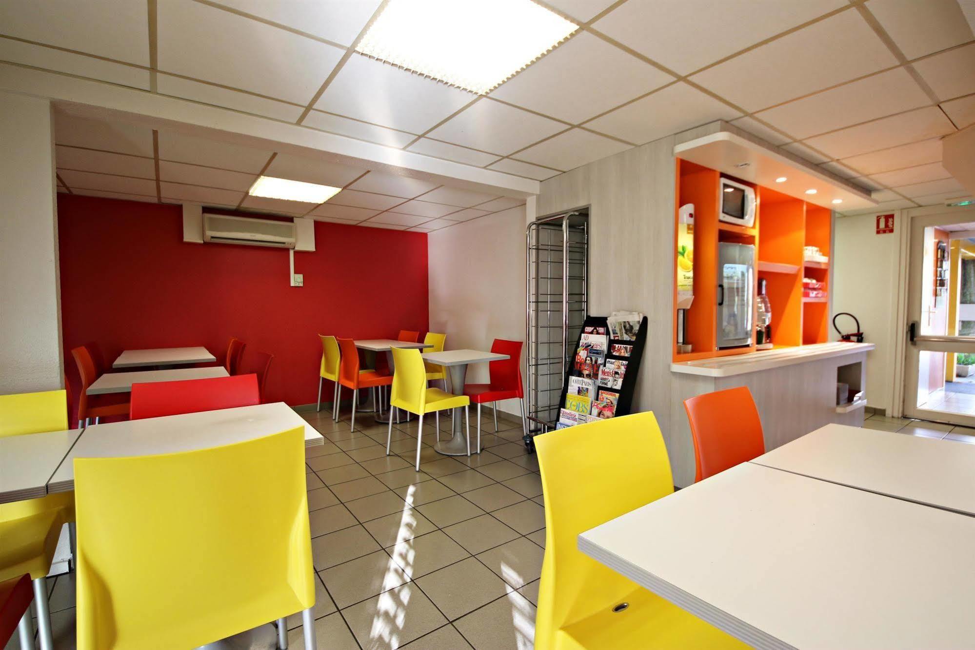 Premiere Classe Reims Sud - Bezannes Bagian luar foto